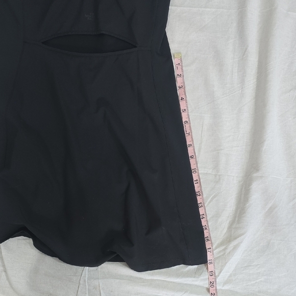 The North Face Sleeveless Black Mini Dress With Shorts - Picture 6 of 6